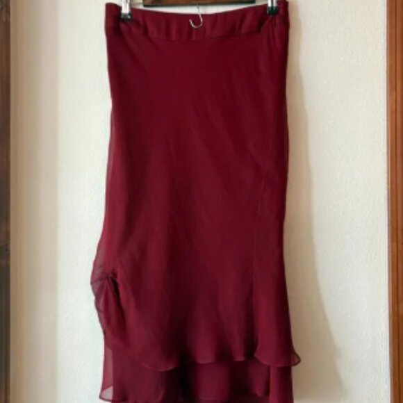 EUC 100% Silk Carmen Marc Valvo Layered Tiered Skirt Flowy Silhouette Size 8 - Picture 1 of 6